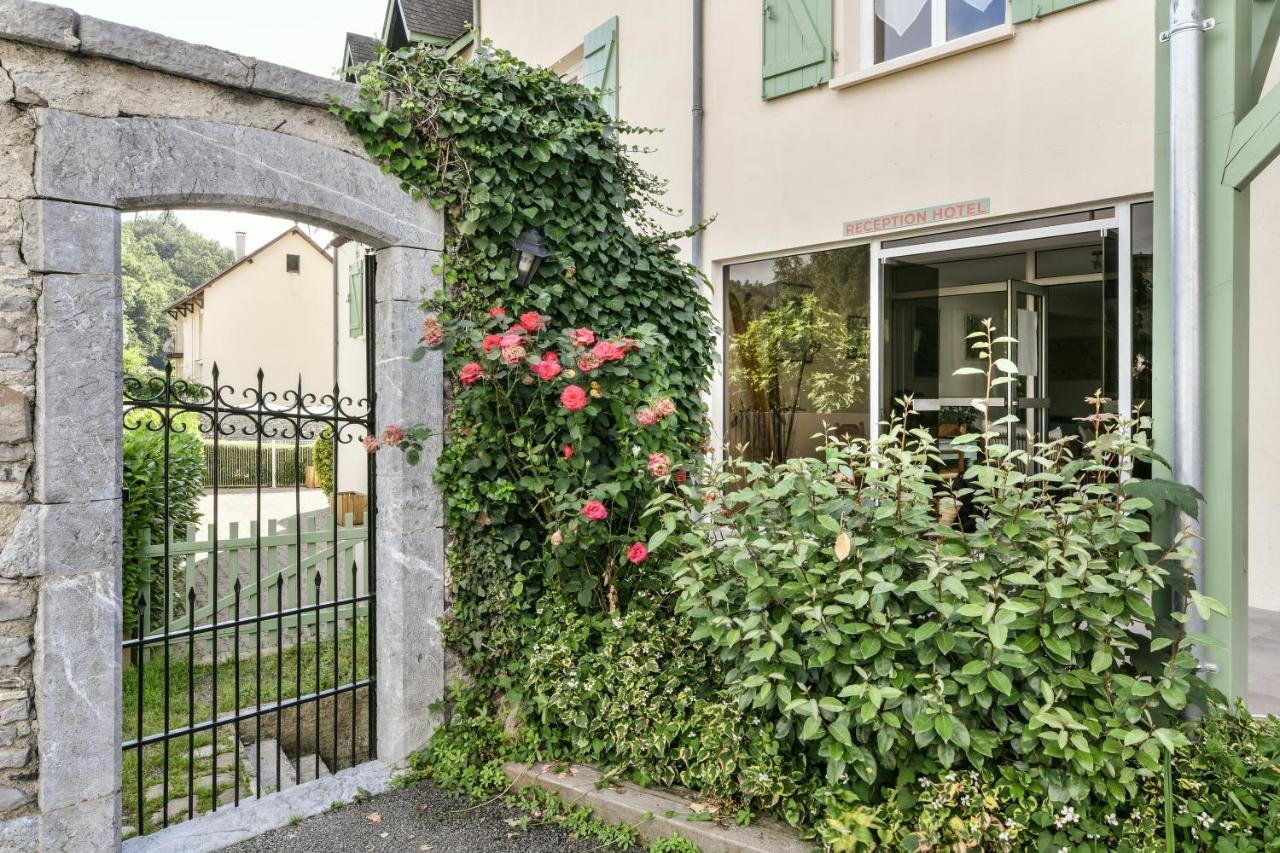 Logis L'Auberge De L'Etable Montory Exteriör bild